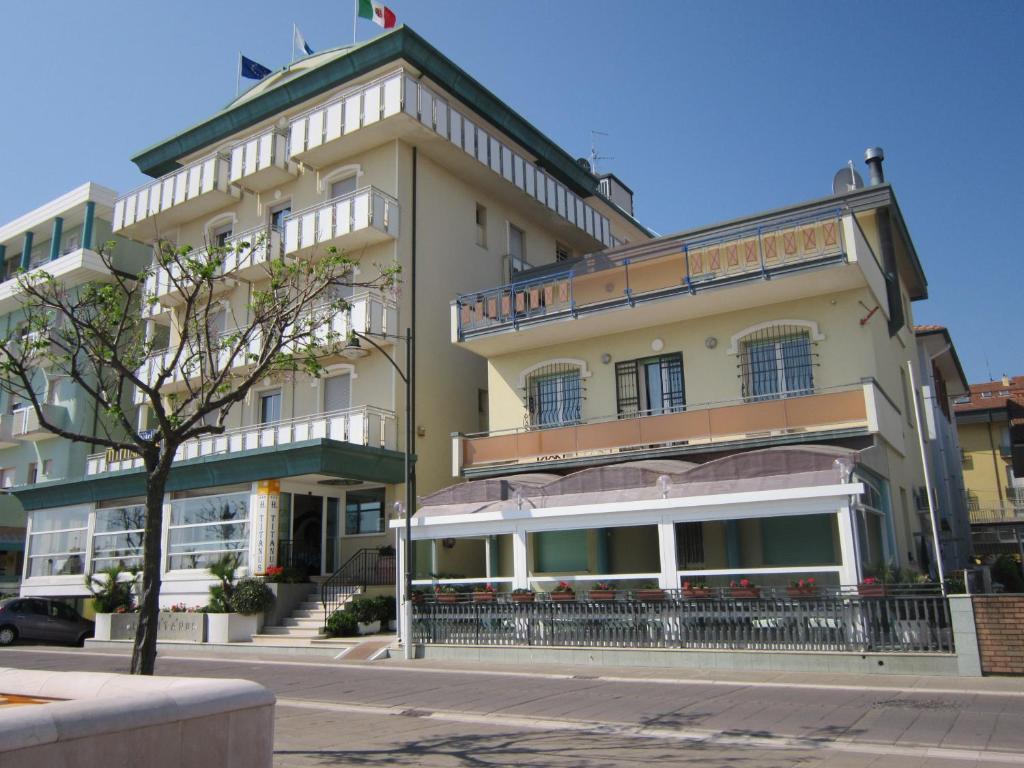 Hotel Titanus เบลลาเรีย-อีเจอา มารีนา ภายนอก รูปภาพ